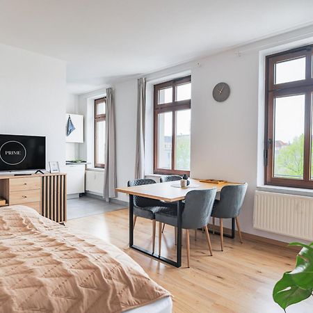 Prime - 2 Zimmer Wohnung Direkt Am Fluss Leipzig Bagian luar foto